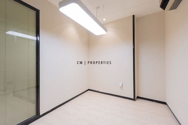 Office for rent in El Pla del Real, Valencia city - € 3,000 (Ref: 9802950)