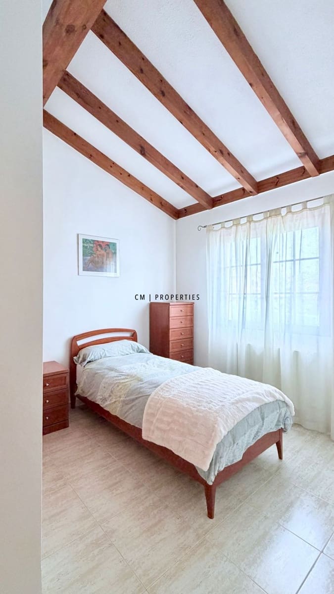3 bedroom Townhouse for sale in Riba-roja de Turia with pool garage - € 350,000 (Ref: 9803752)