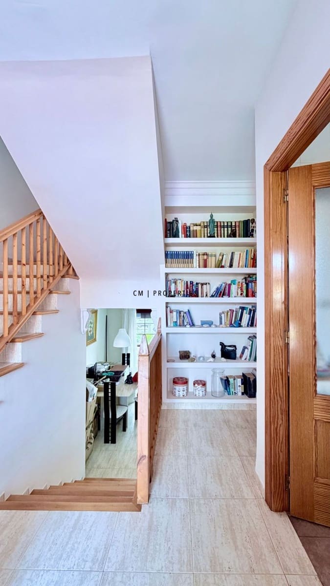 3 bedroom Townhouse for sale in Riba-roja de Turia with pool garage - € 350,000 (Ref: 9803752)