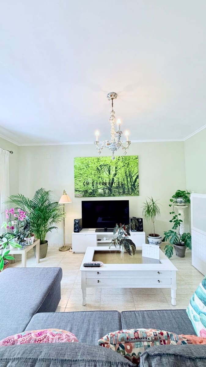 3 bedroom Townhouse for sale in Riba-roja de Turia with pool garage - € 350,000 (Ref: 9803752)