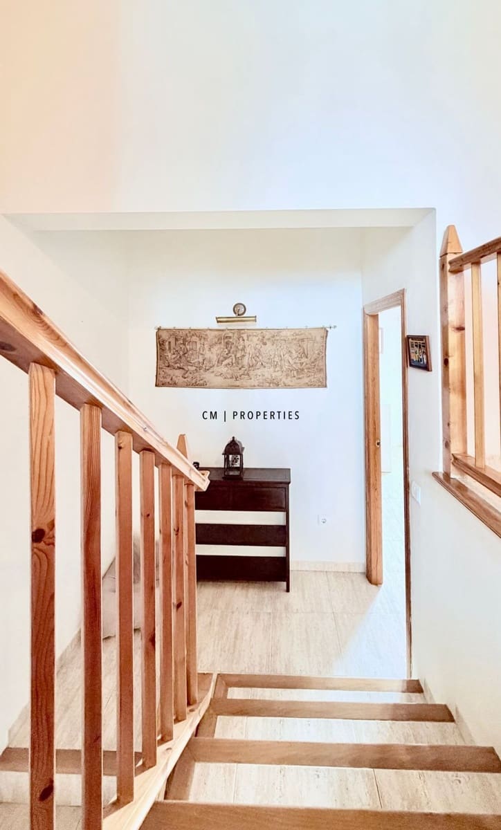 3 bedroom Townhouse for sale in Riba-roja de Turia with pool garage - € 350,000 (Ref: 9803752)