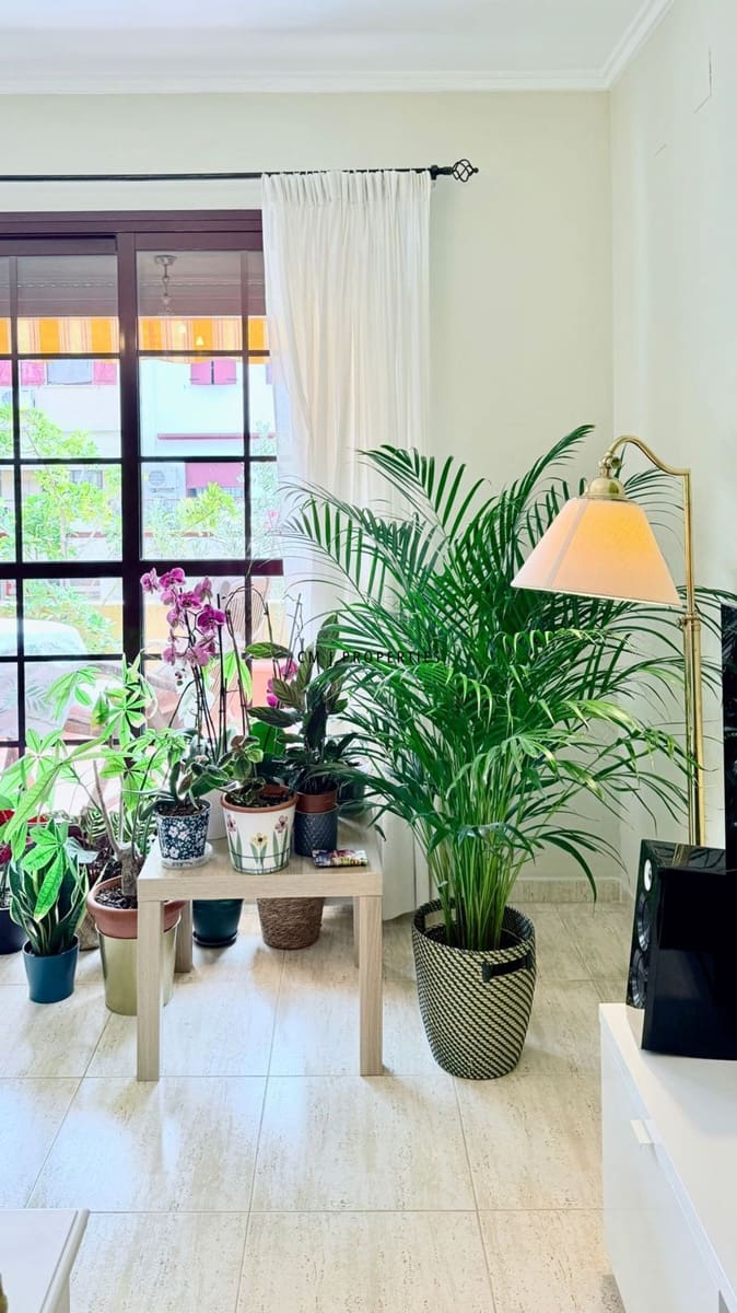 3 bedroom Townhouse for sale in Riba-roja de Turia with pool garage - € 350,000 (Ref: 9803752)