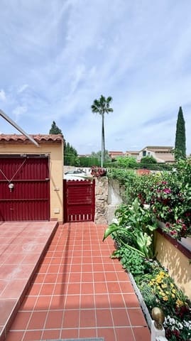 3 bedroom Townhouse for sale in Riba-roja de Túria with pool garage - € 350,000 (Ref: 9803752)