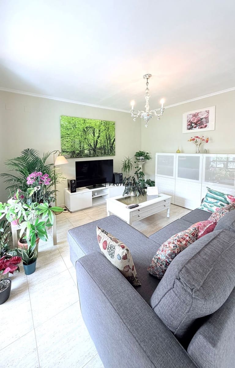 3 bedroom Townhouse for sale in Riba-roja de Turia with pool garage - € 350,000 (Ref: 9803752)