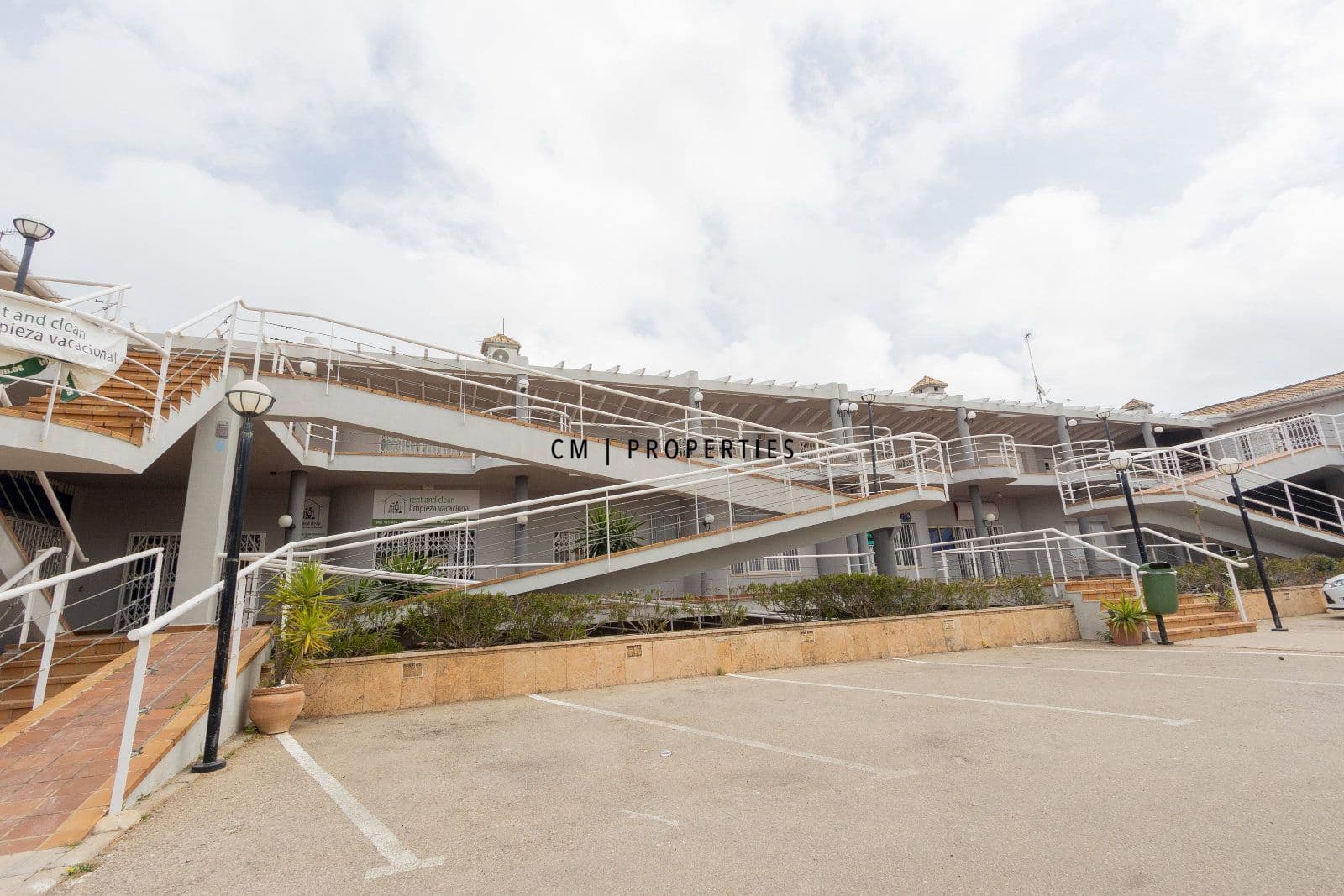 2 sovrum Lägenhet till salu i Denia - 185 000 € (Ref: 9806995)