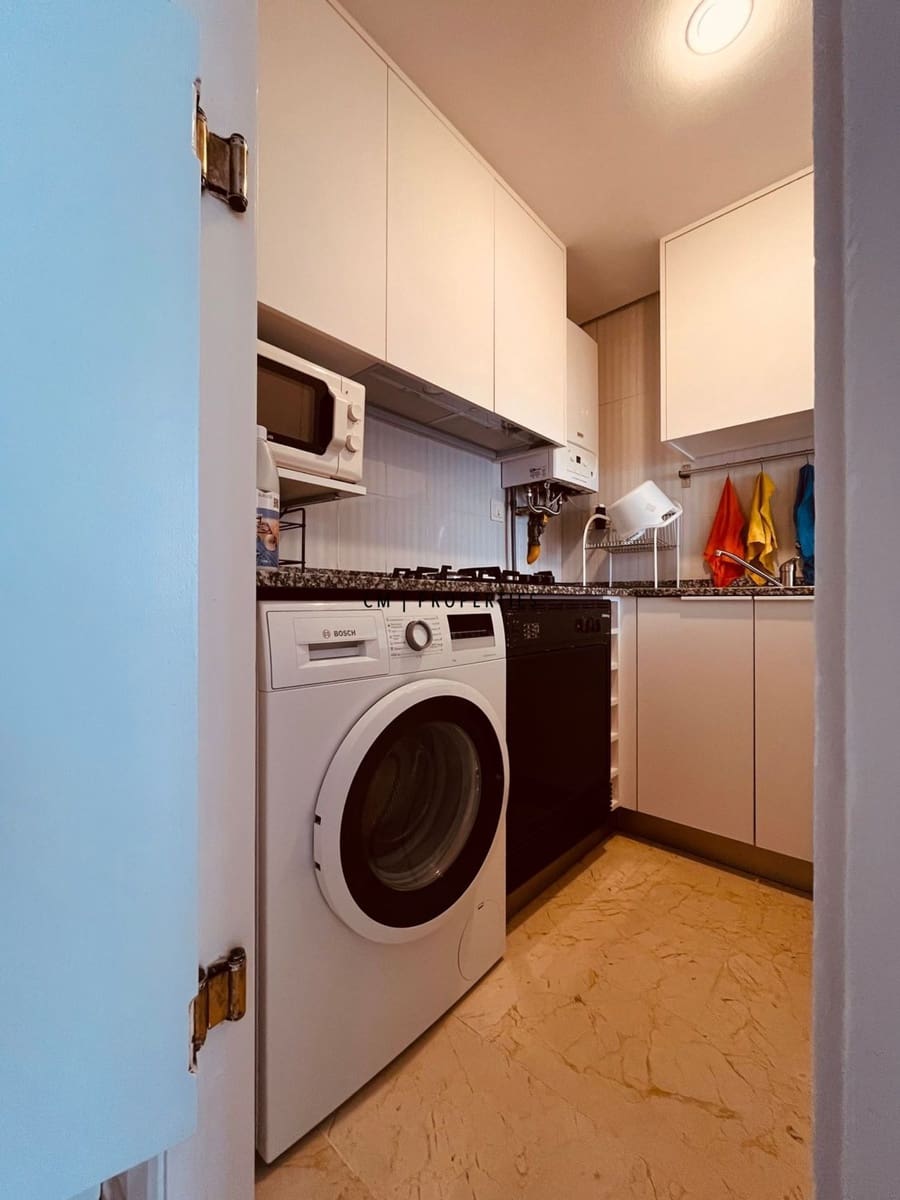 Appartement de 2 chambres à louer à Valence ville avec garage - 2 000 € (Ref: 9807098)