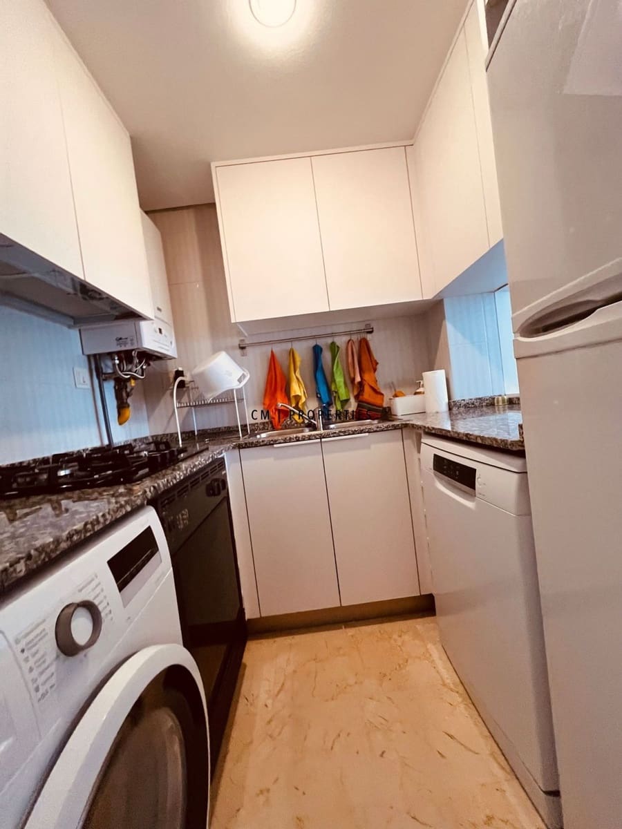 Appartement de 2 chambres à louer à Valence ville avec garage - 2 000 € (Ref: 9807098)