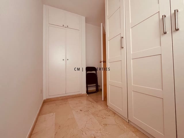 Appartement de 2 chambres à louer à L'Eixample, Valence ville avec garage - 2 000 € (Ref: 9807098)