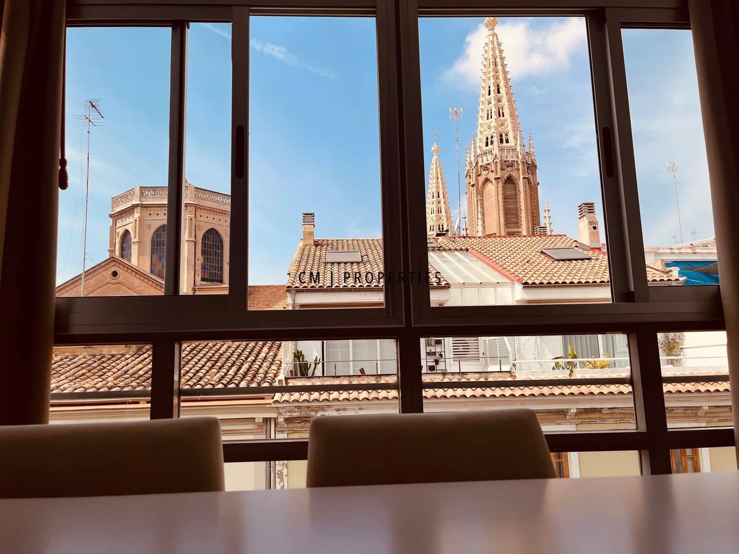 Appartement de 2 chambres à louer à Valence ville avec garage - 2 000 € (Ref: 9807098)