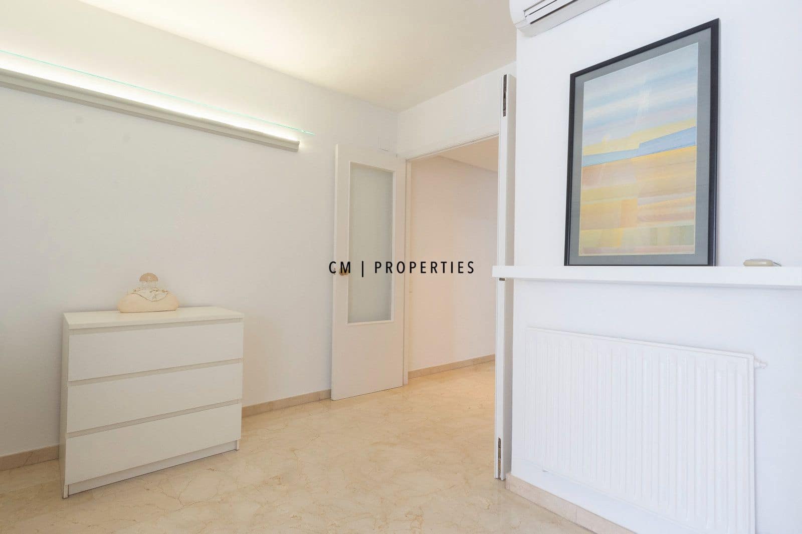 2 bedroom Flat for rent in Valencia city with garage - € 2,000 (Ref: 9807098)