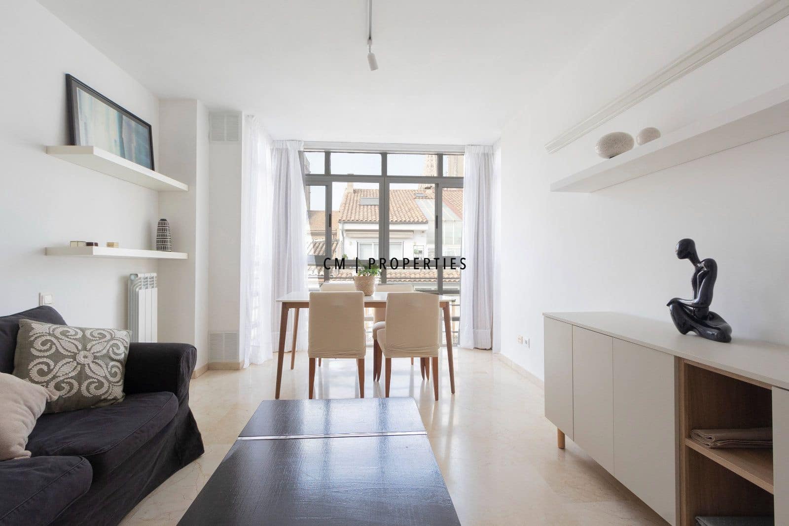 2 bedroom Flat for rent in Valencia city with garage - € 2,000 (Ref: 9807098)