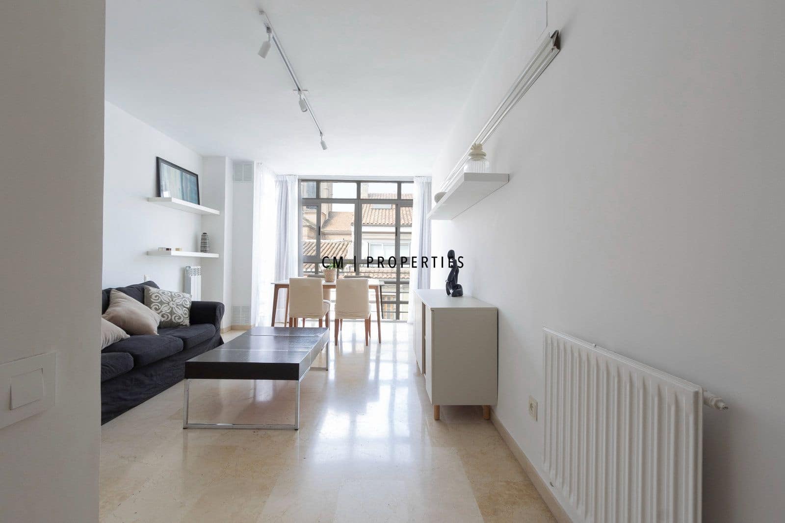 2 bedroom Flat for rent in Valencia city with garage - € 2,000 (Ref: 9807098)