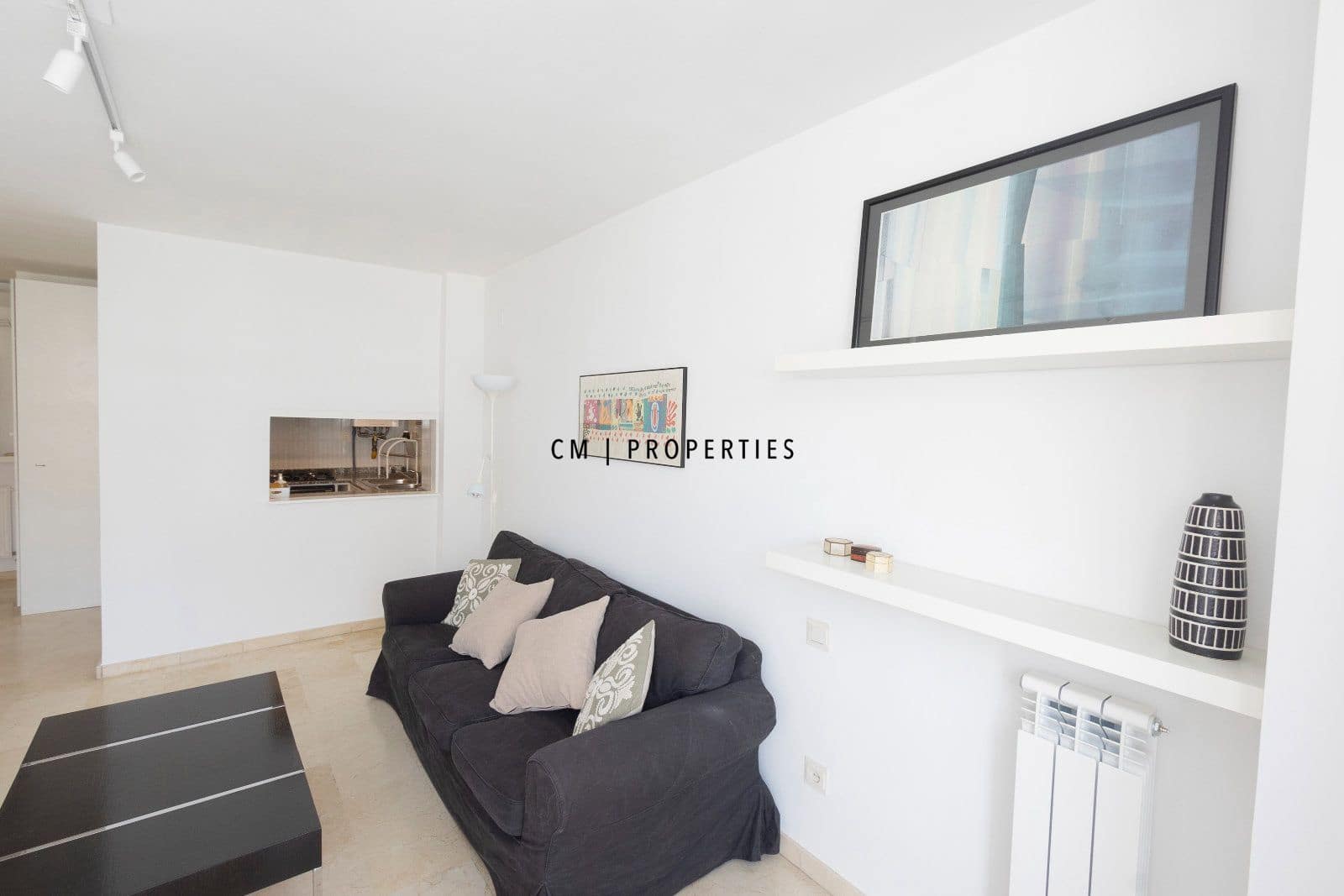 2 bedroom Flat for rent in Valencia city with garage - € 2,000 (Ref: 9807098)