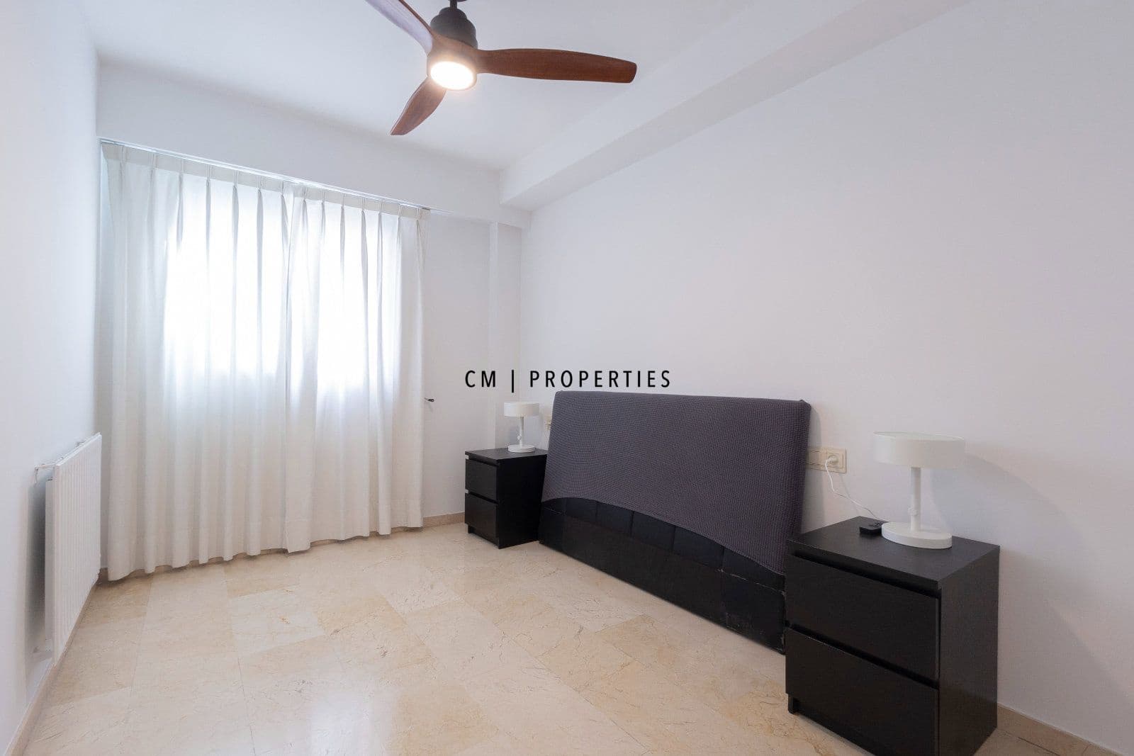 2 bedroom Flat for rent in Valencia city with garage - € 2,000 (Ref: 9807098)