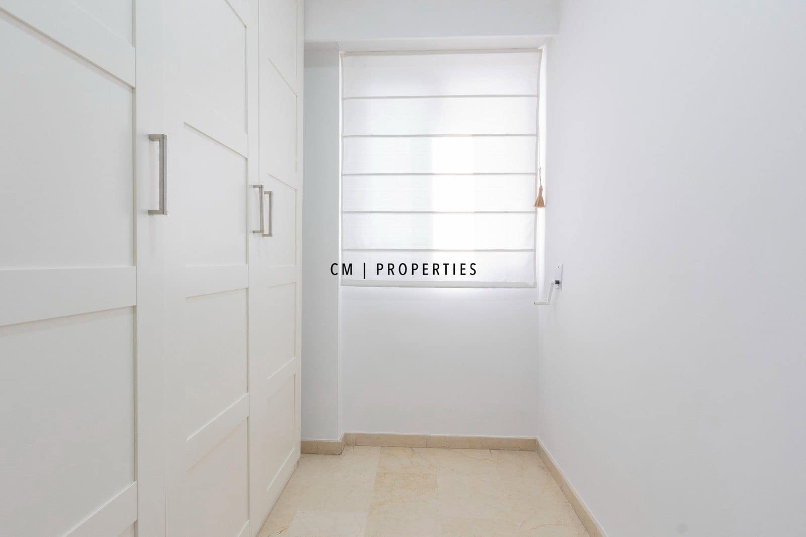 2 bedroom Flat for rent in Valencia city with garage - € 2,000 (Ref: 9807098)