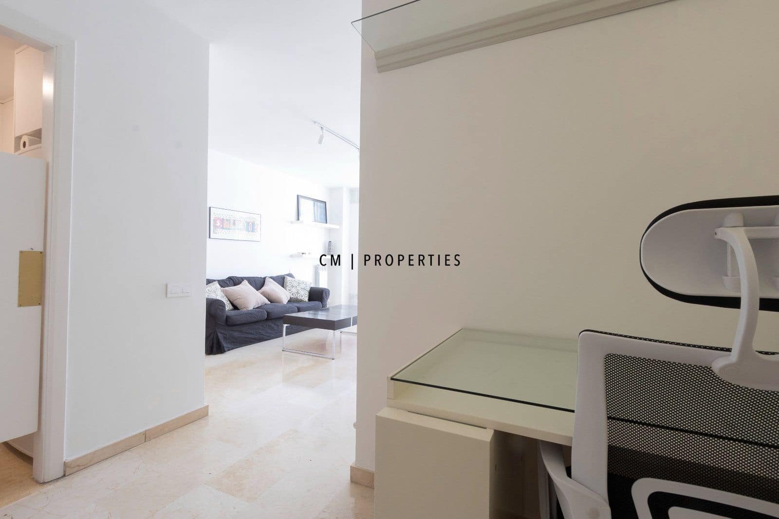 2 bedroom Flat for rent in Valencia city with garage - € 2,000 (Ref: 9807098)