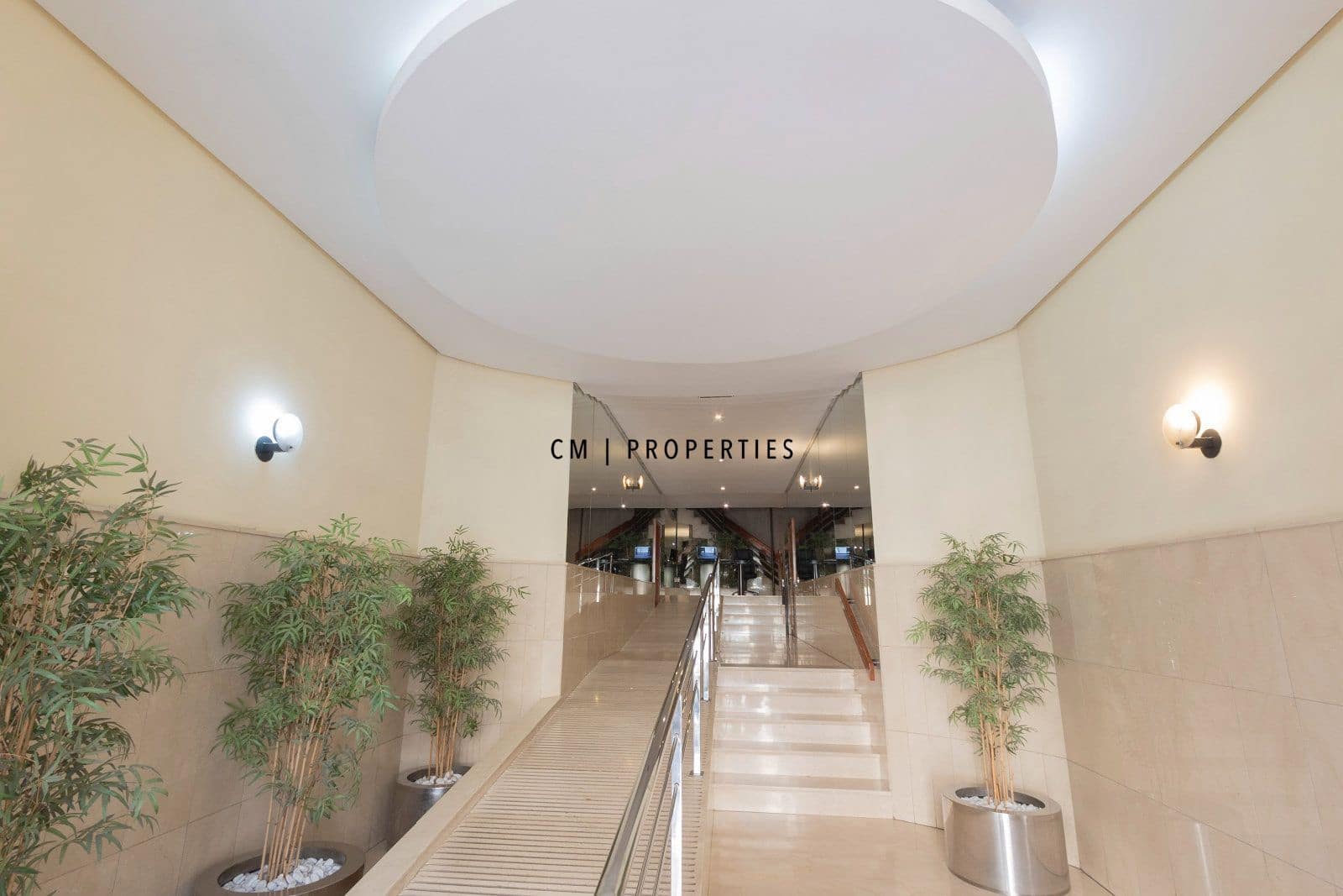 2 bedroom Flat for rent in Valencia city with garage - € 2,000 (Ref: 9807098)
