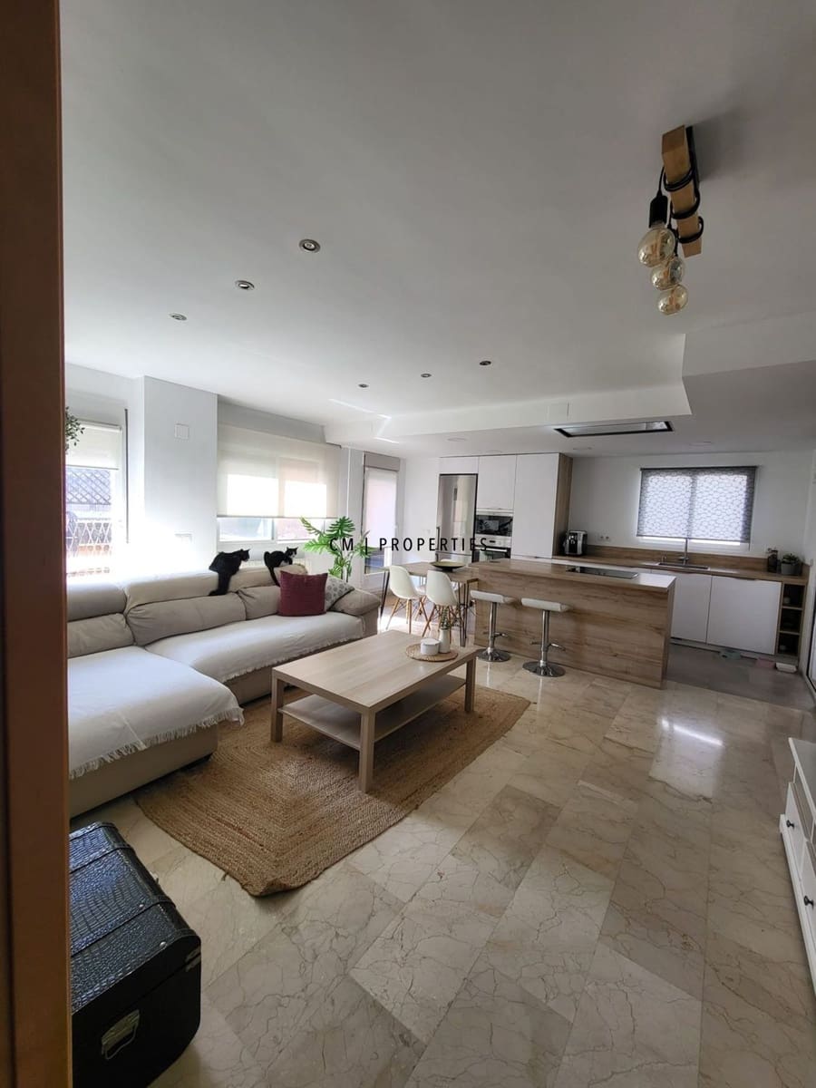 Penthouse de 3 chambres à louer à Paterna avec garage - 1 200 € (Ref: 9807099)