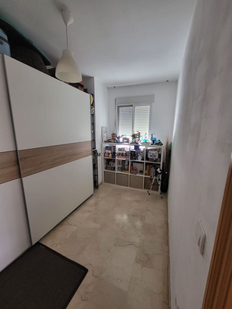 Penthouse de 3 chambres à louer à Paterna avec garage - 1 200 € (Ref: 9807099)