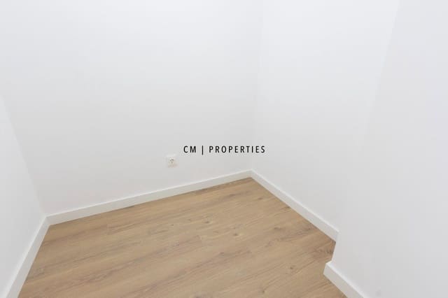 3 camera da letto Appartamento da affittare in Quatre Carreres, Valencia città con piscina garage - 1.800 € (Rif: 9807100)