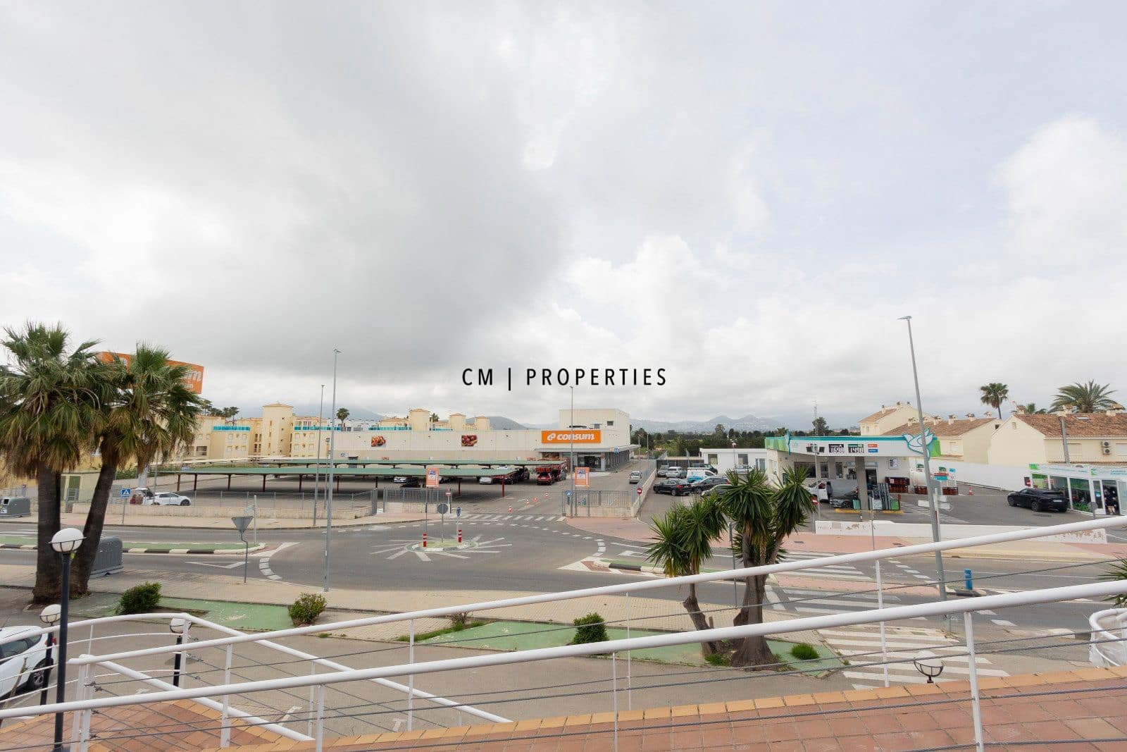 2 bedroom Flat for sale in Denia - € 185,000 (Ref: 9807101)