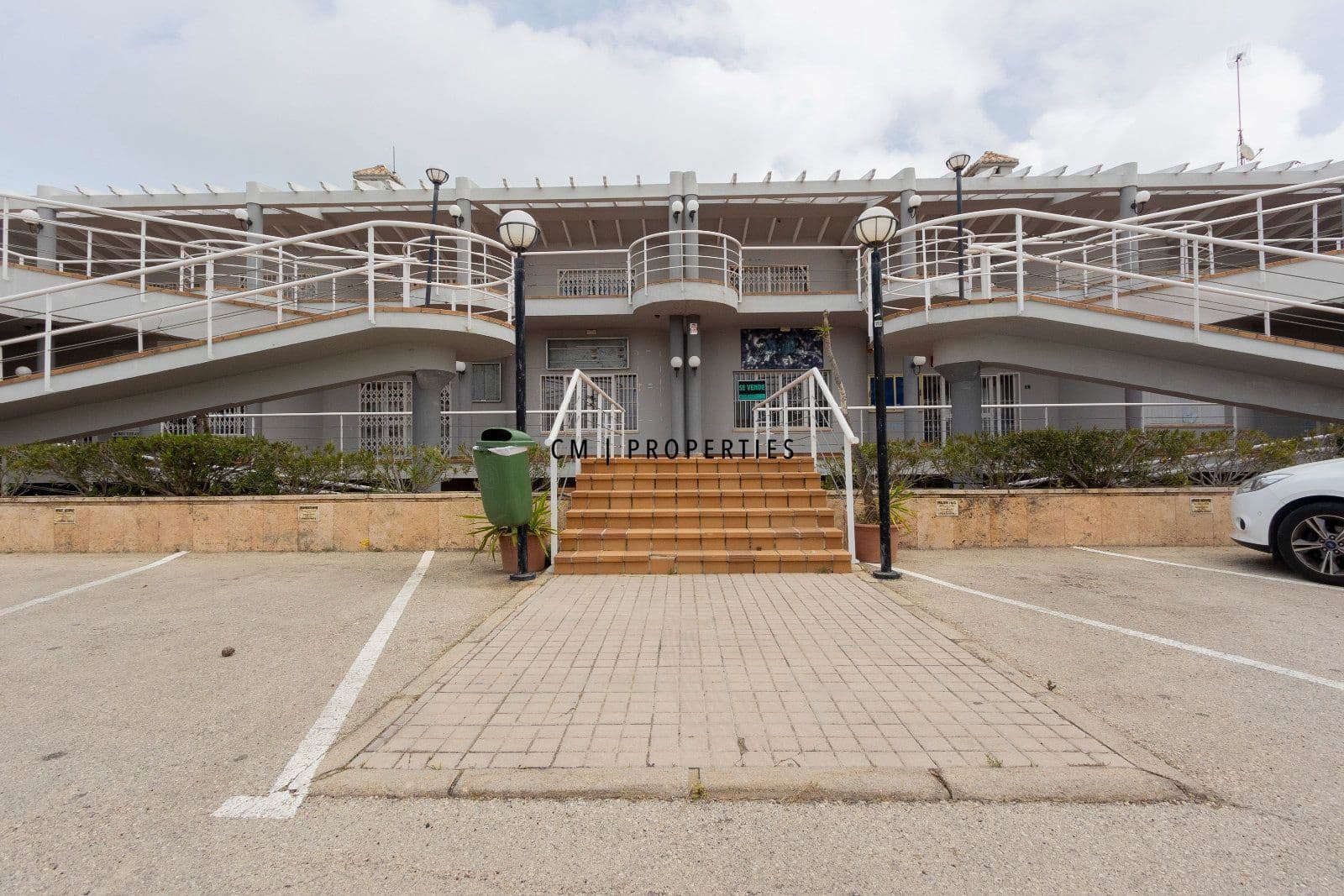 2 bedroom Flat for sale in Denia - € 185,000 (Ref: 9807101)