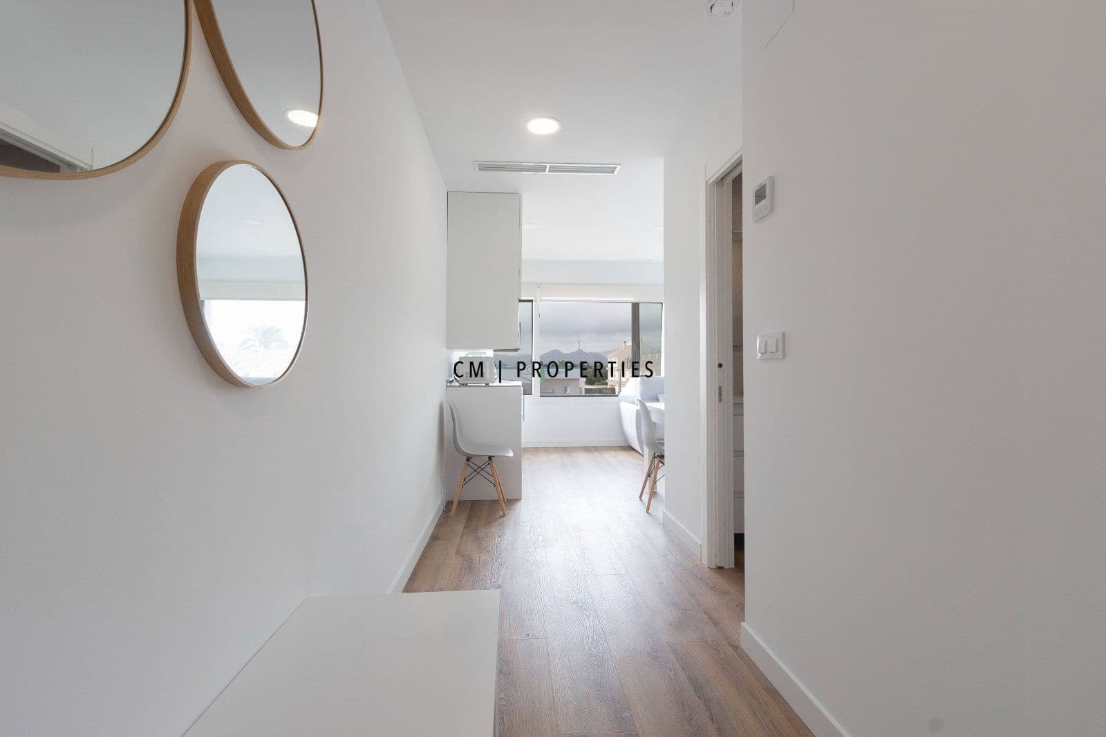 2 bedroom Flat for sale in Denia - € 185,000 (Ref: 9807101)