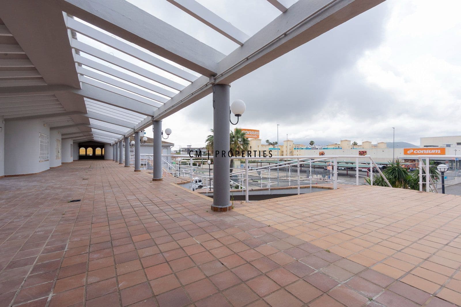 2 bedroom Flat for sale in Denia - € 185,000 (Ref: 9807101)