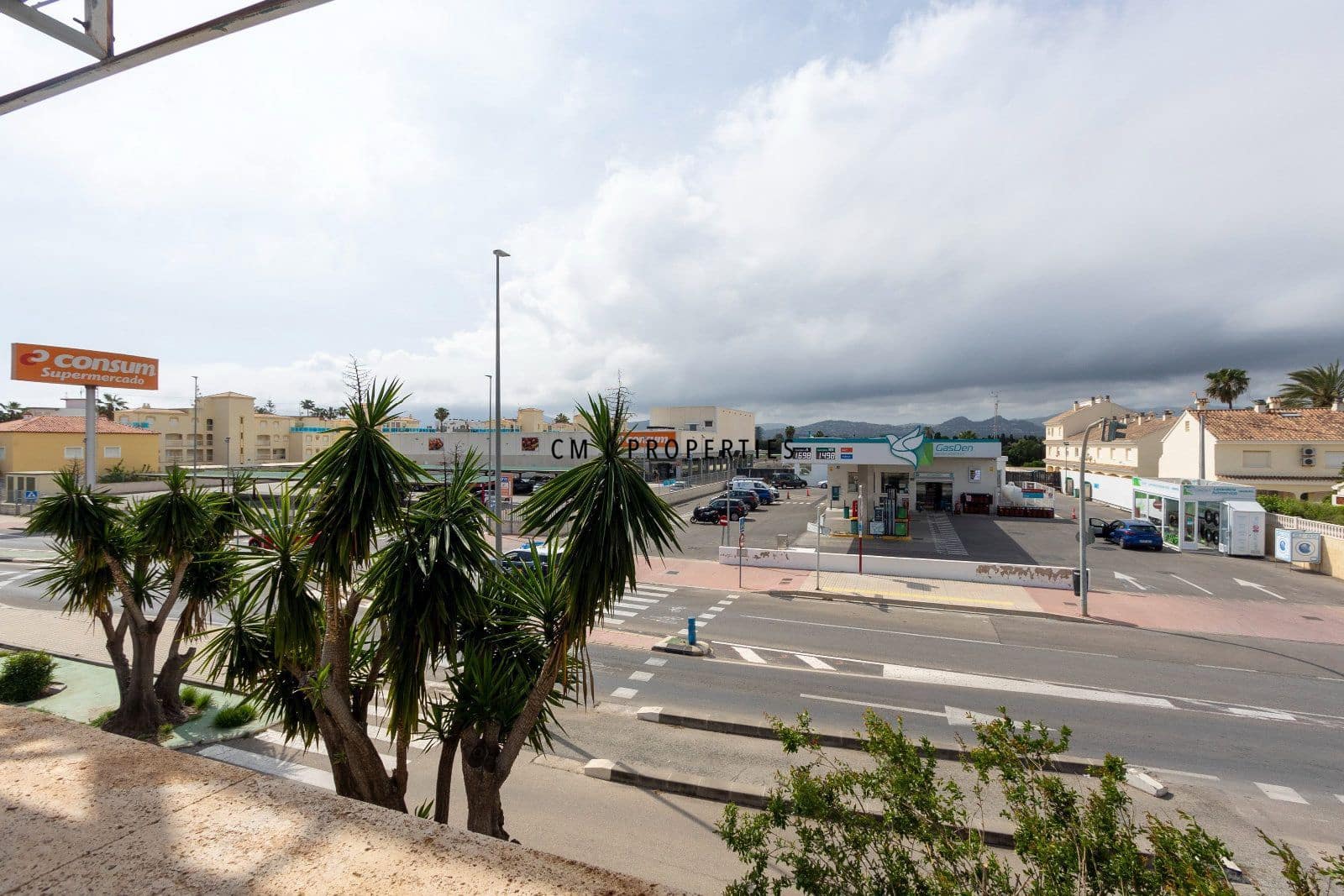 2 bedroom Flat for sale in Denia - € 185,000 (Ref: 9807101)