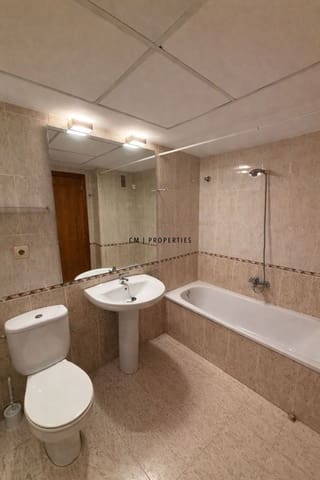 2 soverom Leilighet til leie i Valencia by med svømmebasseng - € 1 600 (Ref: 9807102)