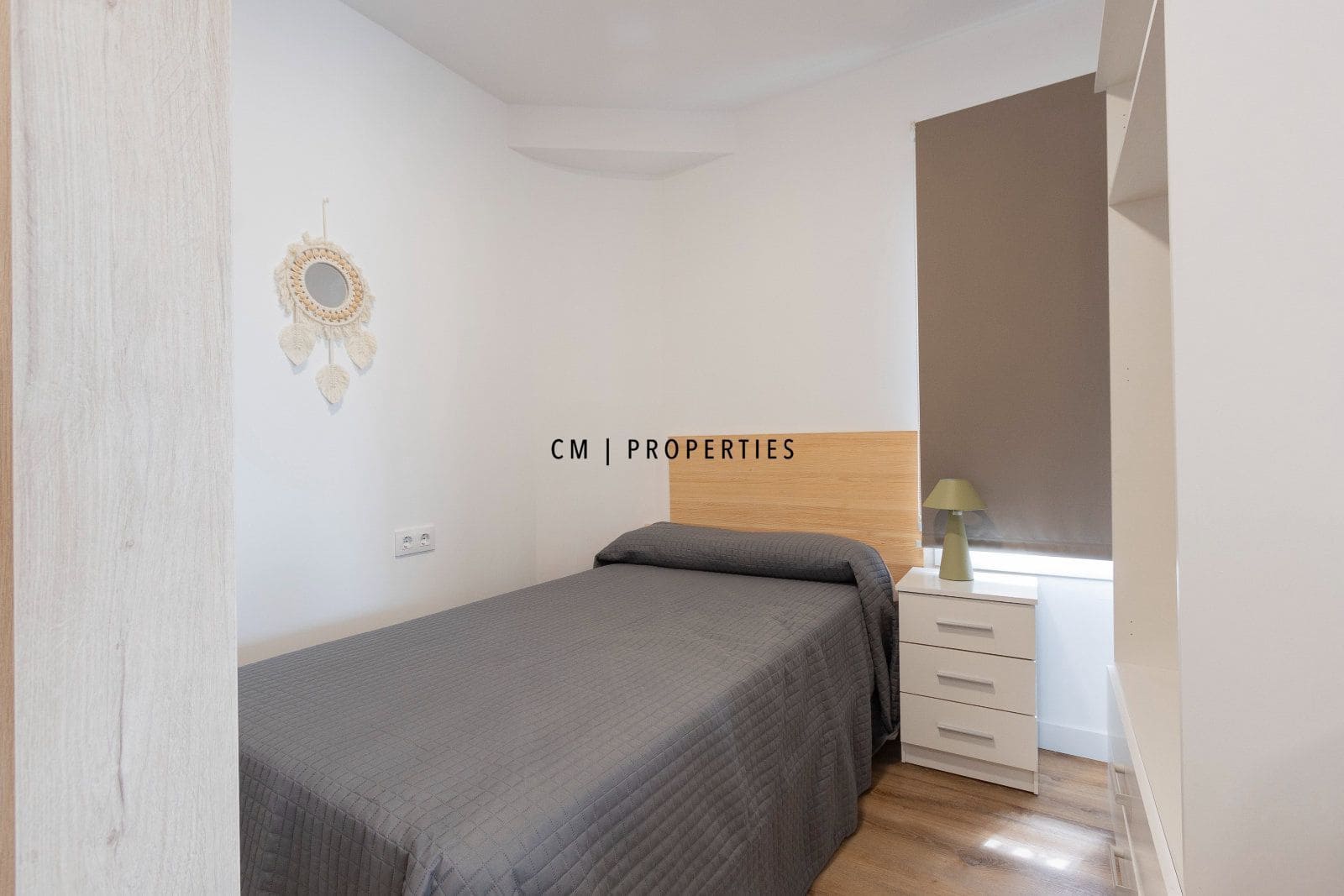 2 bedroom Flat for sale in Denia - € 185,000 (Ref: 9807426)