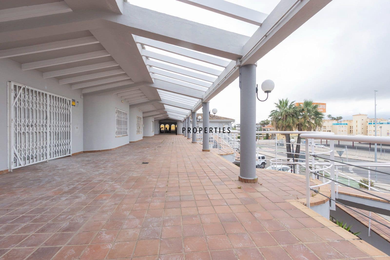 2 bedroom Flat for sale in Denia - € 185,000 (Ref: 9807426)