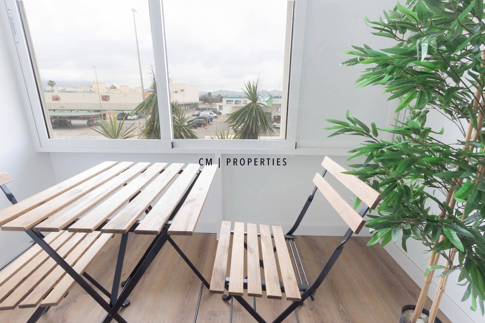 2 bedroom Flat for sale in Denia - € 185,000 (Ref: 9807426)