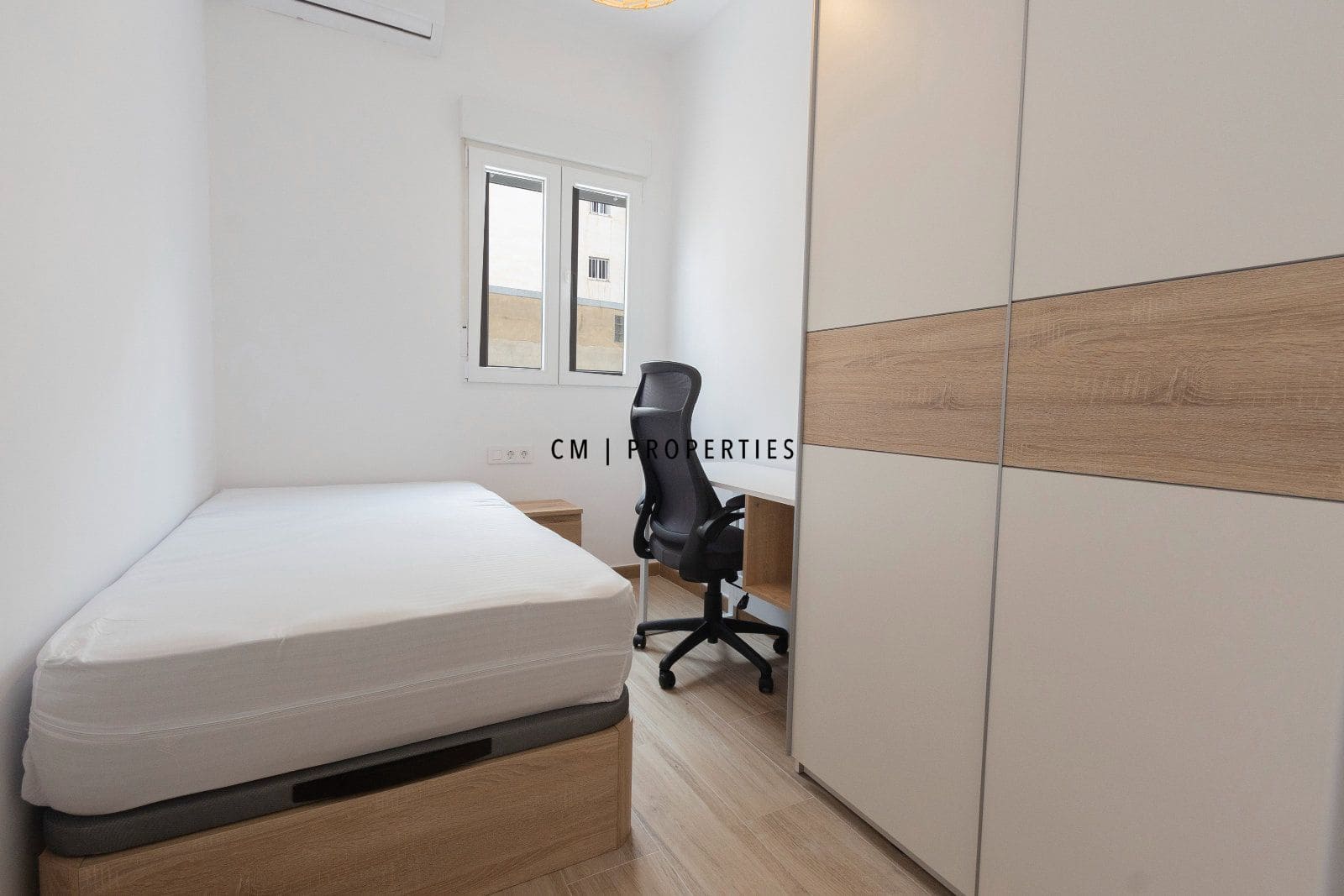 3 slaapkamer Flat te huur in Valencia stad - € 1.600 (Ref: 9808567)