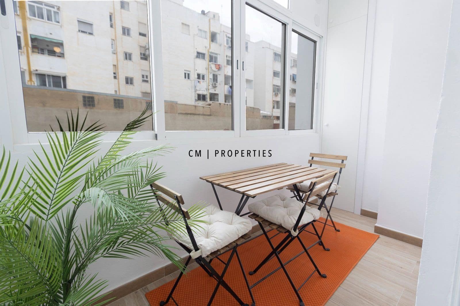 3 slaapkamer Flat te huur in Valencia stad - € 1.600 (Ref: 9808567)