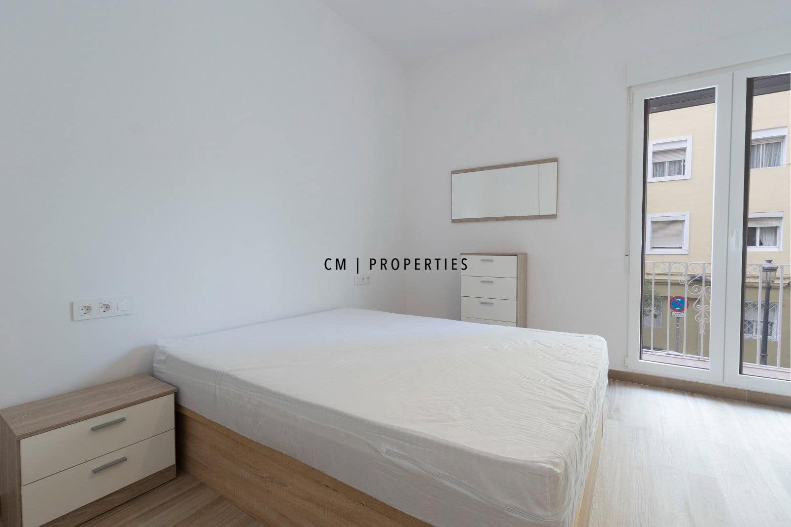 3 slaapkamer Flat te huur in Valencia stad - € 1.600 (Ref: 9808567)