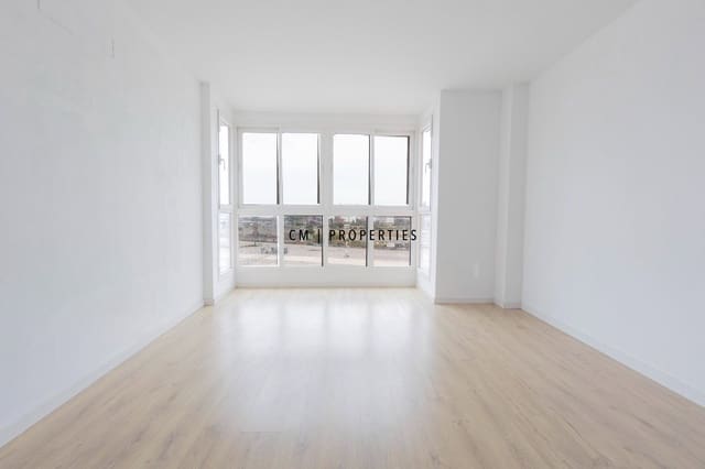 3 soverom Leilighet til leie i Poblats Maritims, Valencia by med garasje - € 1 500 (Ref: 9808568)