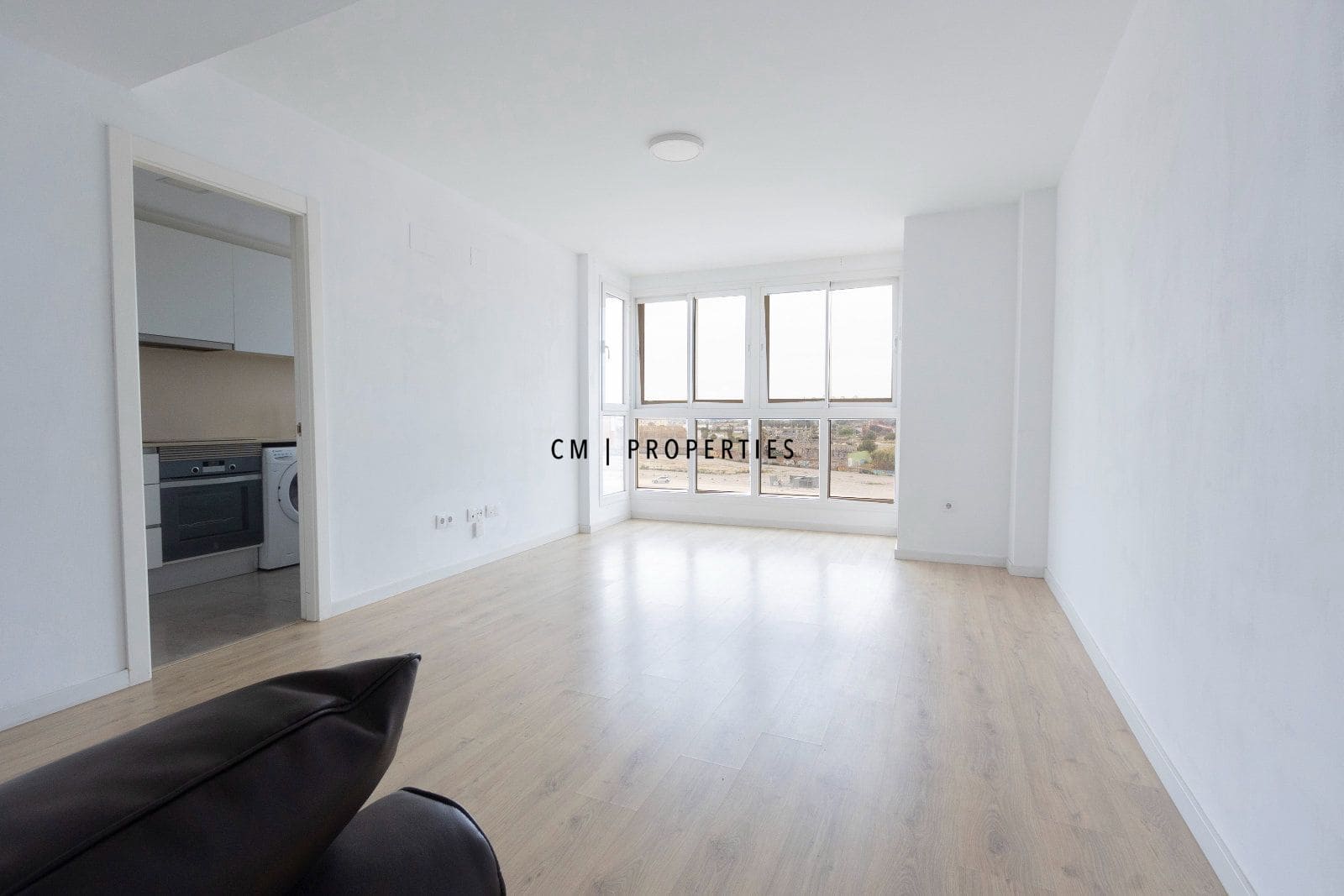 3 soverom Leilighet til leie i Valencia by med garasje - € 1 500 (Ref: 9808568)