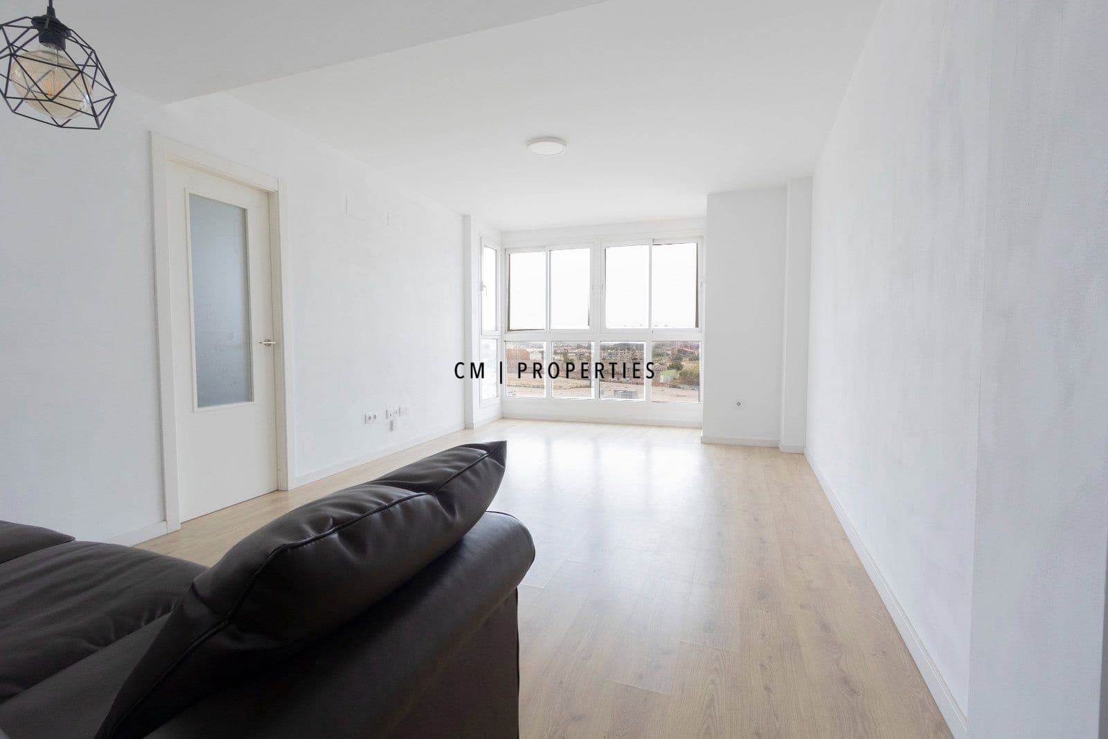 3 soverom Leilighet til leie i Valencia by med garasje - € 1 500 (Ref: 9808568)