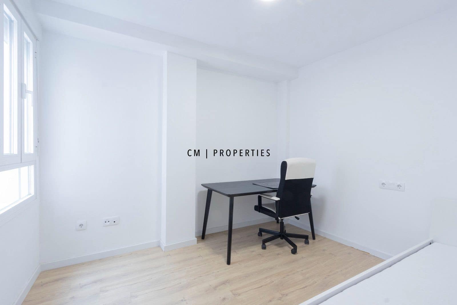 3 soverom Leilighet til leie i Valencia by med garasje - € 1 500 (Ref: 9808568)