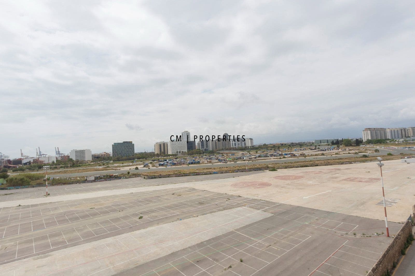 3 soverom Leilighet til leie i Valencia by med garasje - € 1 500 (Ref: 9808568)