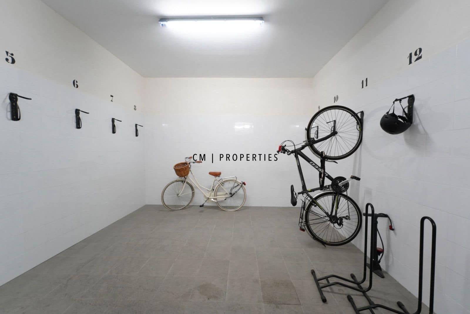 2 sypialnia Mieszkanie do wynajęcia w Miasto Walencja z garażem - 1 700 € (Ref: 9809800)