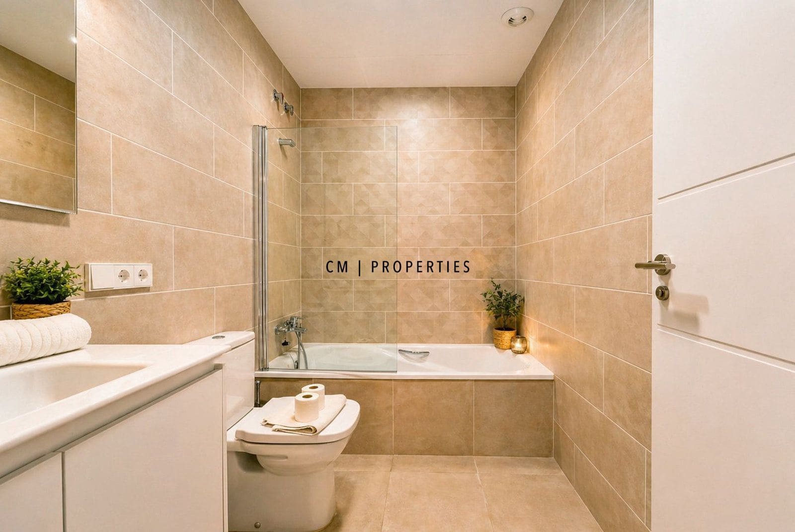 2 sypialnia Mieszkanie do wynajęcia w Miasto Walencja z garażem - 1 700 € (Ref: 9809800)