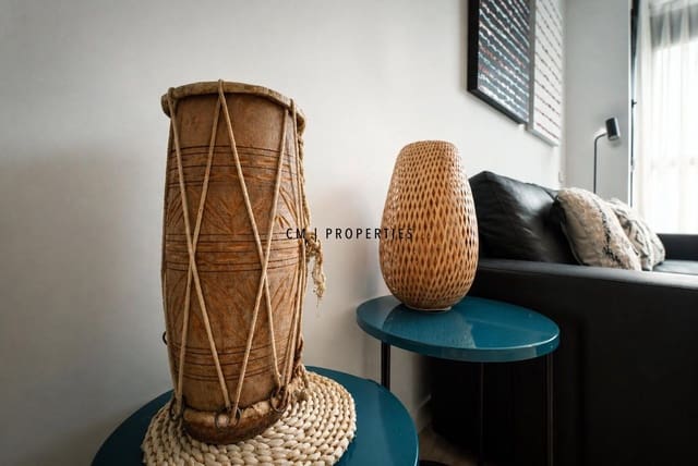 2 sypialnia Mieszkanie do wynajęcia w L'Eixample, Miasto Walencja z garażem - 1 700 € (Ref: 9809800)