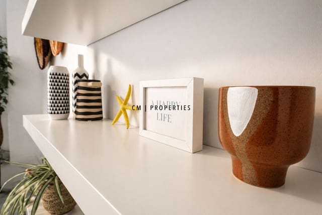 2 sypialnia Mieszkanie do wynajęcia w L'Eixample, Miasto Walencja z garażem - 1 700 € (Ref: 9809800)