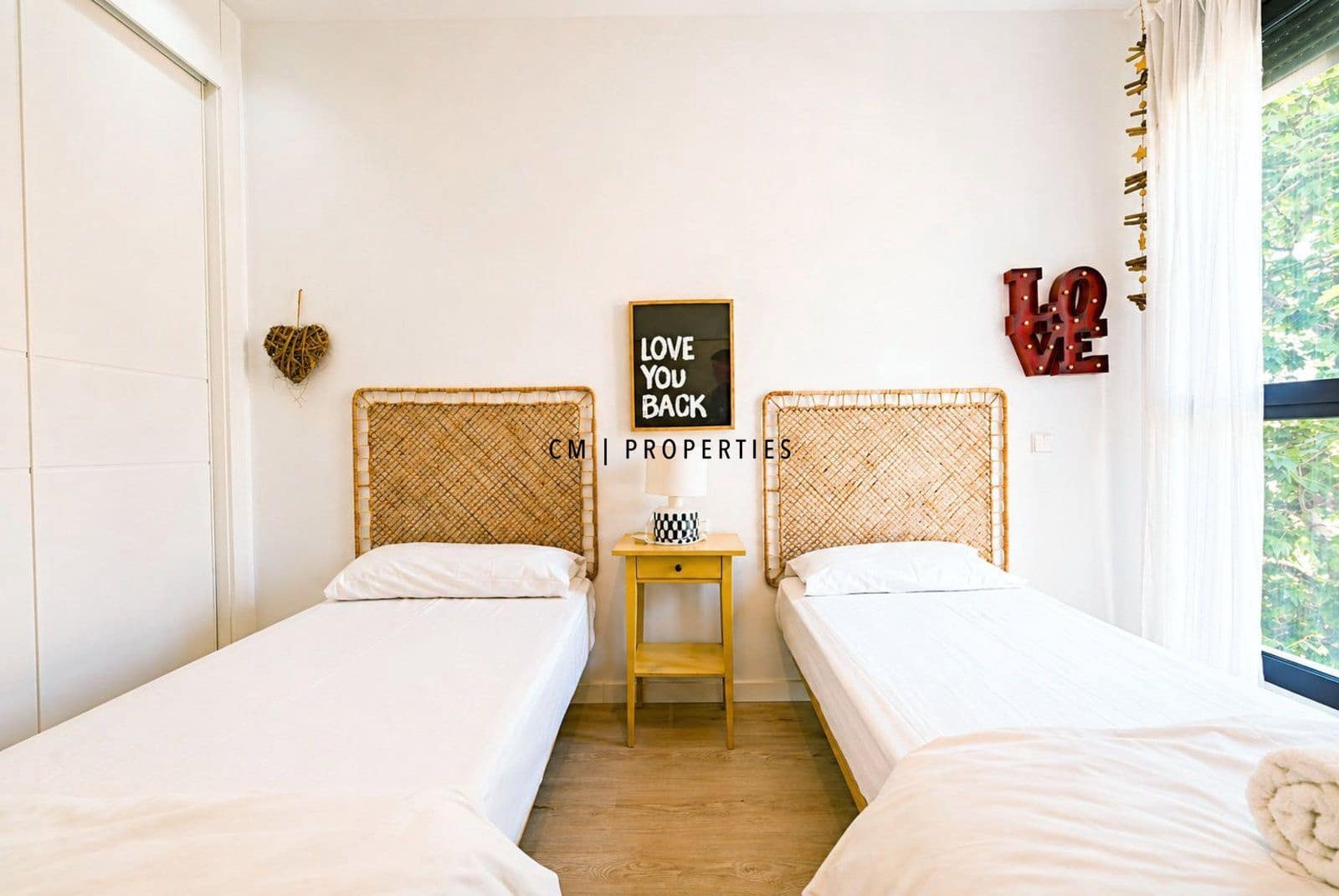 2 sypialnia Mieszkanie do wynajęcia w Miasto Walencja z garażem - 1 700 € (Ref: 9809800)