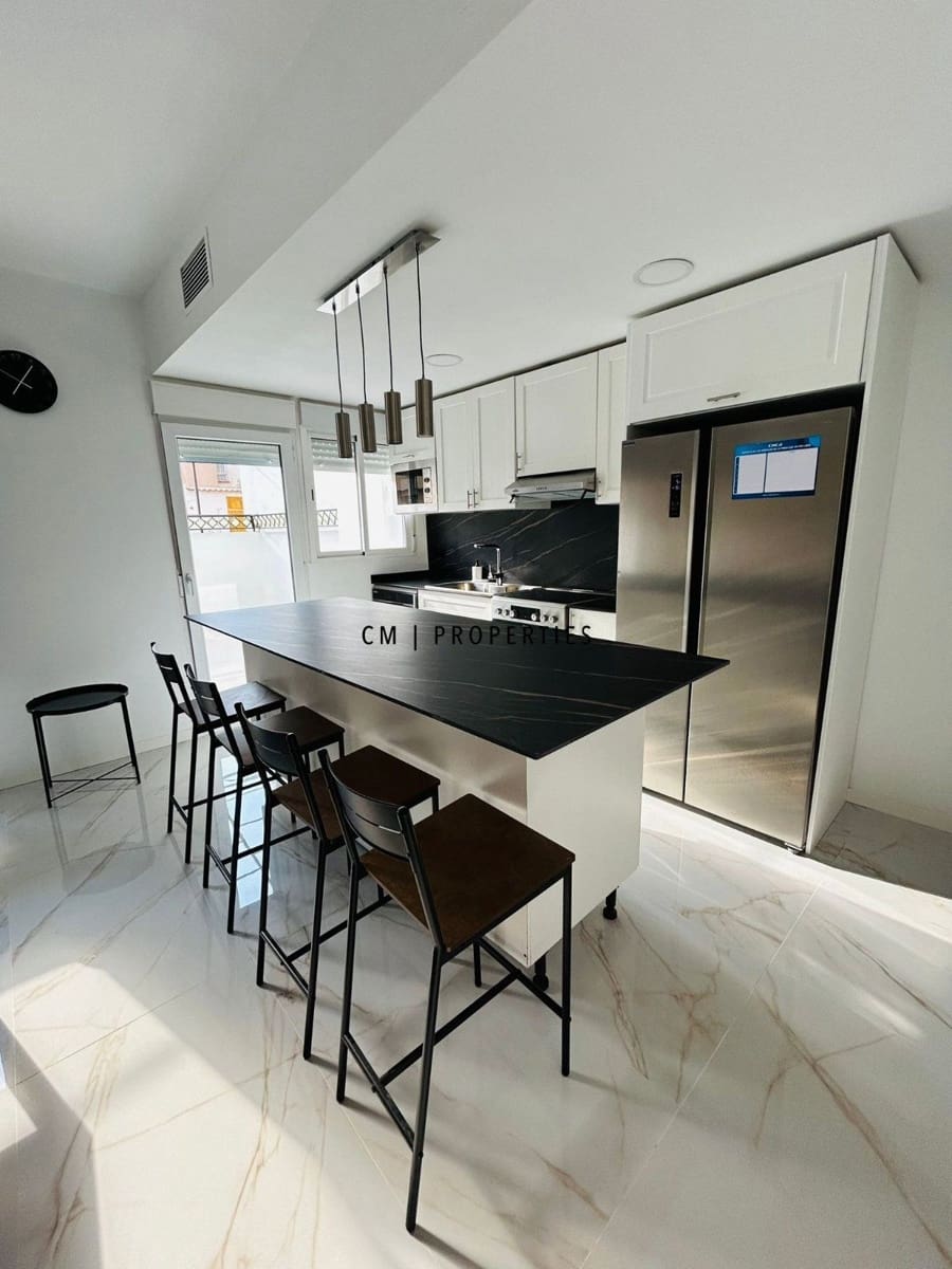 4 sypialnia Mieszkanie do wynajęcia w Alboraya / Alboraia - 1 800 € (Ref: 9810391)