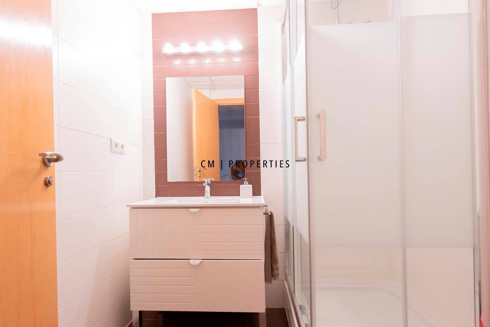 Casa de 5 habitaciones en Bétera en alquiler con piscina garaje - 3.000 € (Ref: 9816380)