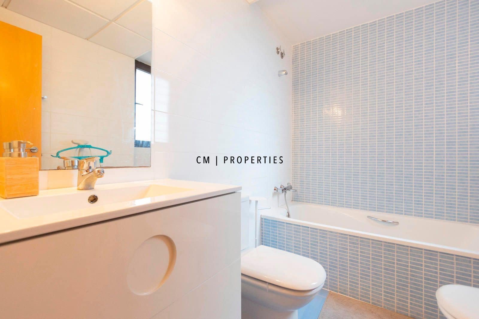 Casa de 5 habitaciones en Bétera en alquiler con piscina garaje - 3.000 € (Ref: 9816380)
