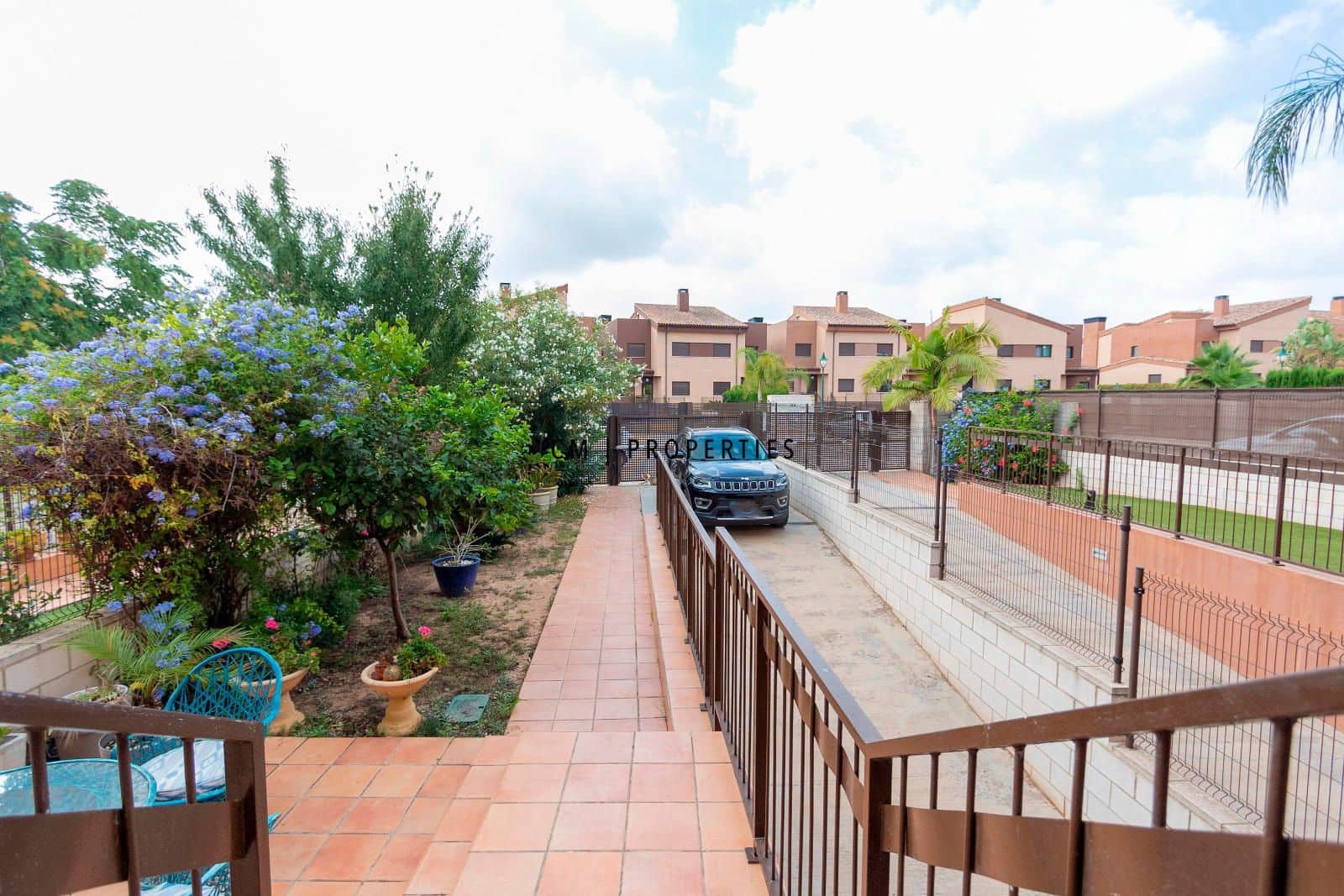 Casa de 5 habitaciones en Bétera en alquiler con piscina garaje - 3.000 € (Ref: 9816380)